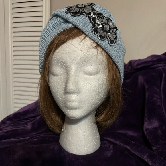 **Bundle4Discount!**  Sky blue wool turban with sequin flower detail - Picture 1 of 4
